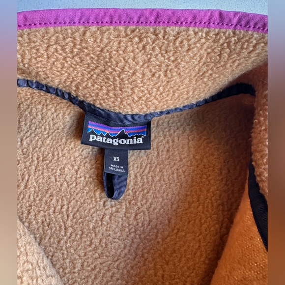 Patagonia Women's Retro Pile Fleece Marsupial Pullover - Picture 3 of 4